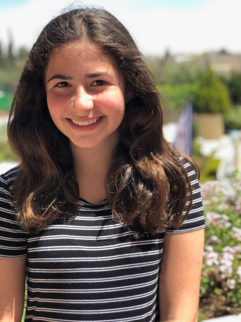 Laura Julia Fleischmann 2019-2020 Teen Advisors (portrait picture) with her smiley face facing to the camera