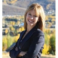 Advisory Council Jacki zehner half body portrait picture, blurry pciture