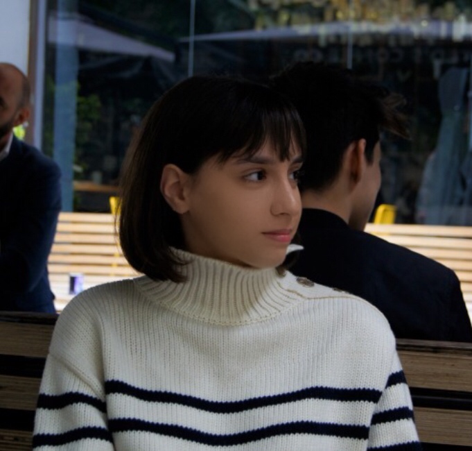 Sofia Scarlat 2019-2020 Teen Advisors ( headshot) only showing her side face